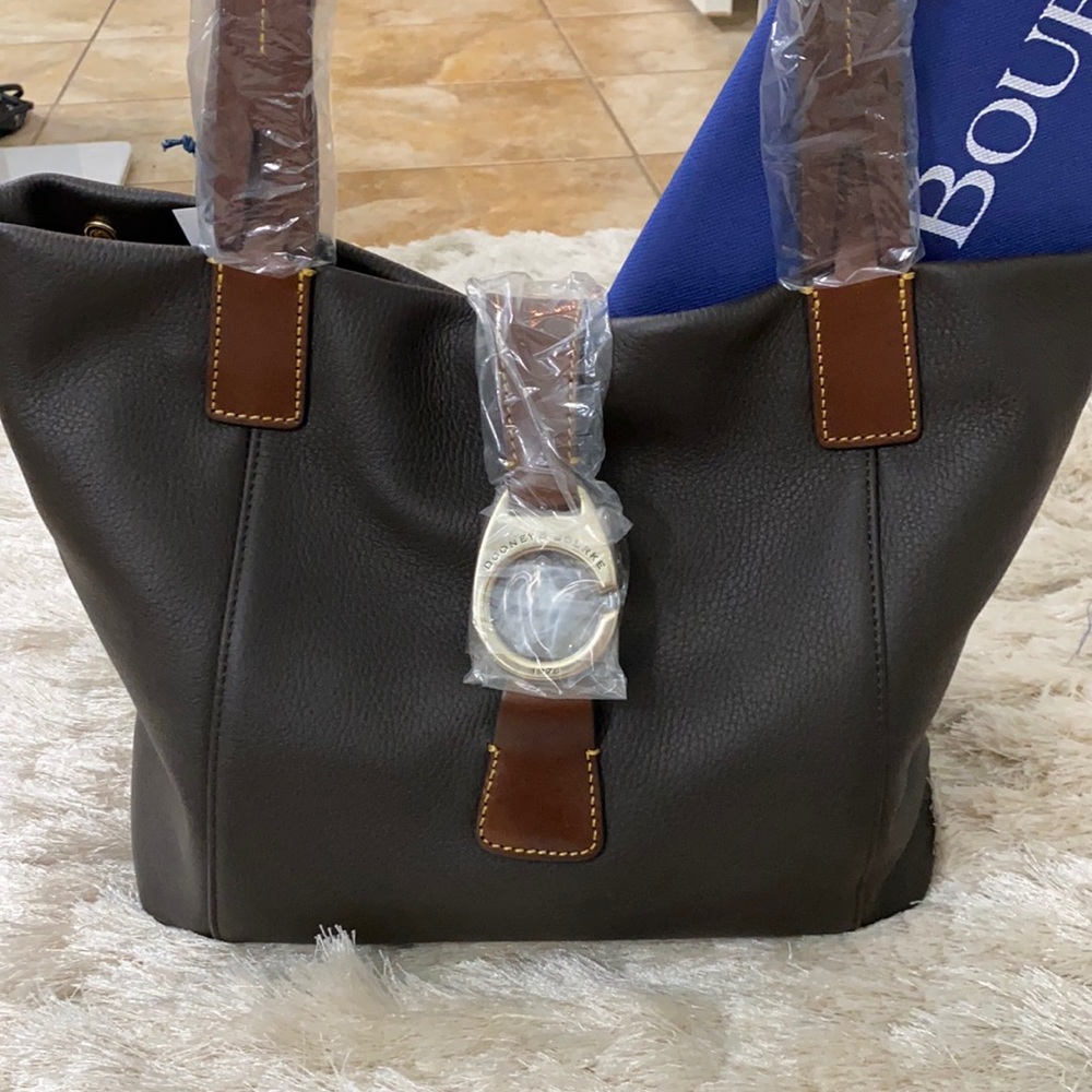 NWT Dooney & Bourke East/West Shopper